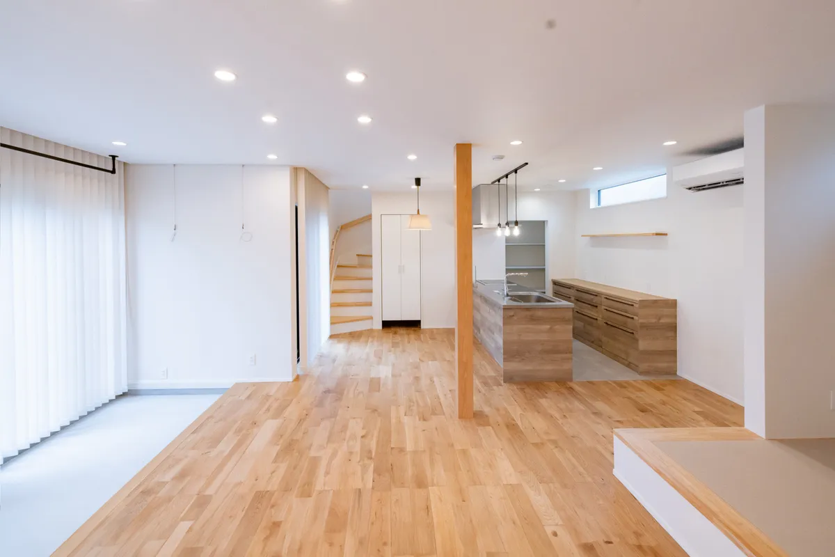 ２世帯が庭を共有する家 事例トップ画像