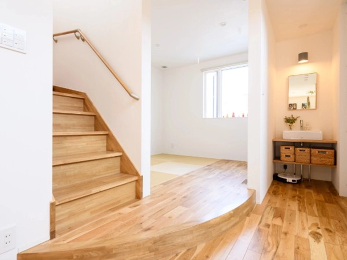 多目的に使える小上がりの畳スペース