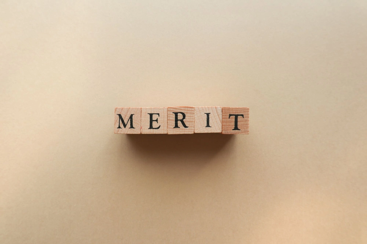 メリットmeritの英語文字ブロック