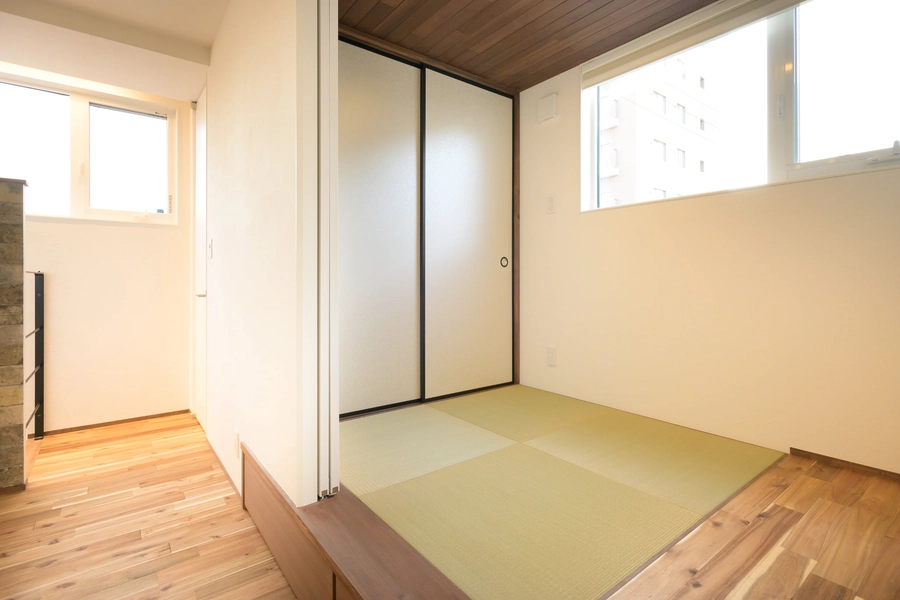 畳コーナーの施工事例10選!2つのタイプの特徴と注意点も解説