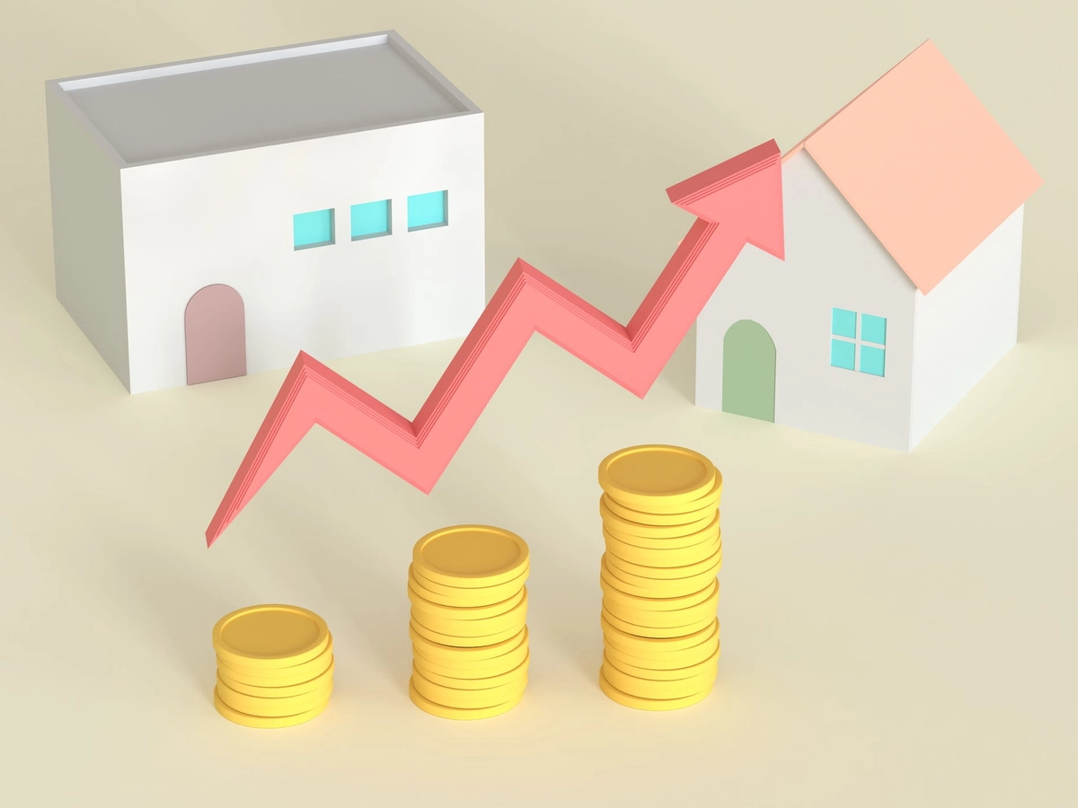 写真⑥ALT:家とお金と上向き矢印