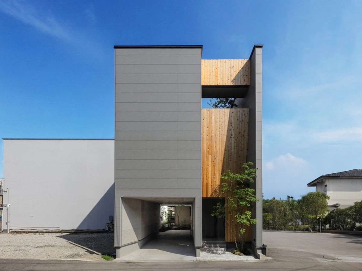 モデルハウス部門 大賞「compatible ~都市で自然を感じながら住む~」