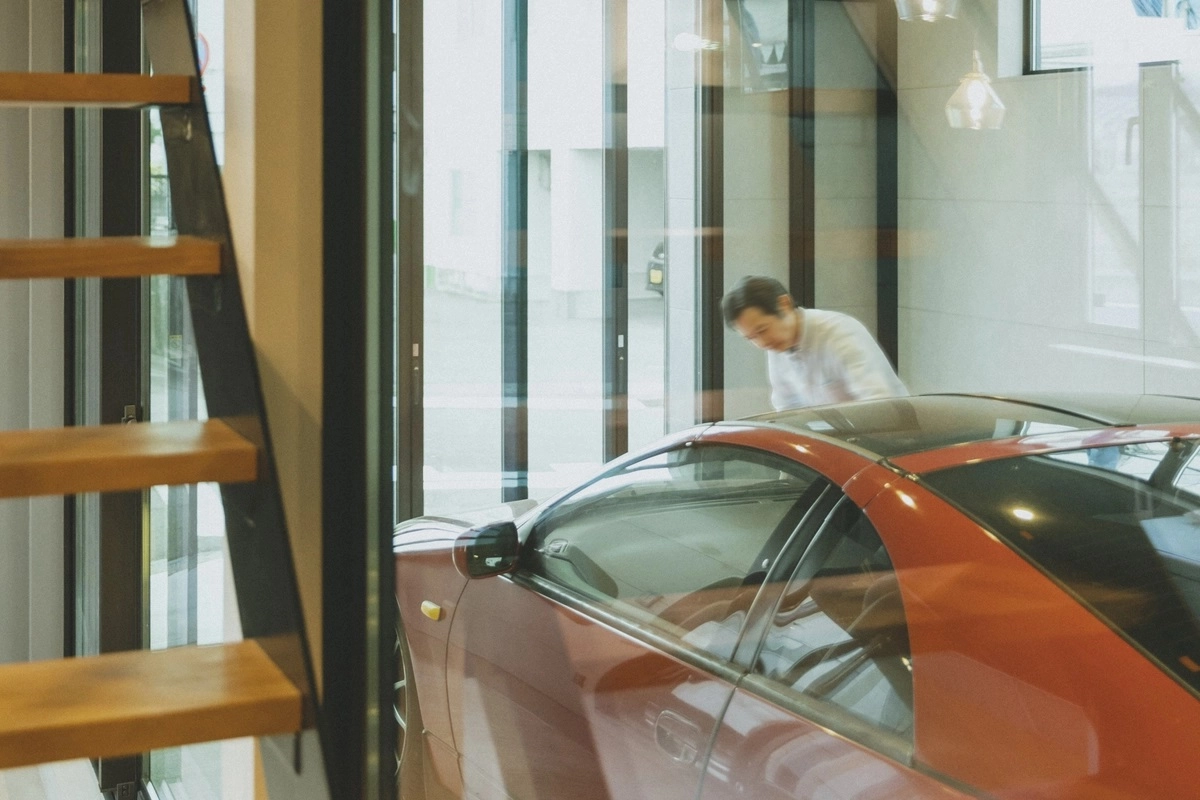 車好きのためのワンルームガレージ