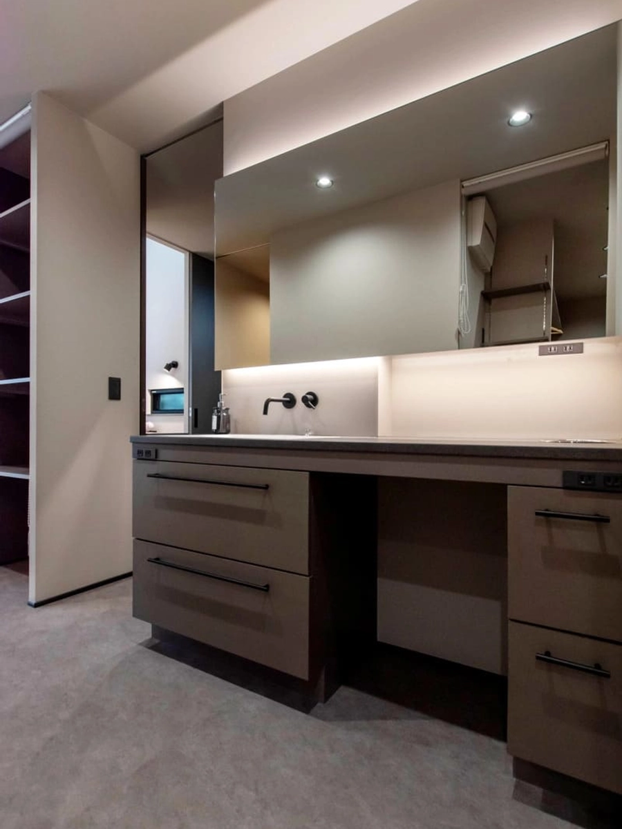 ライフスタイルに沿った造作洗面台