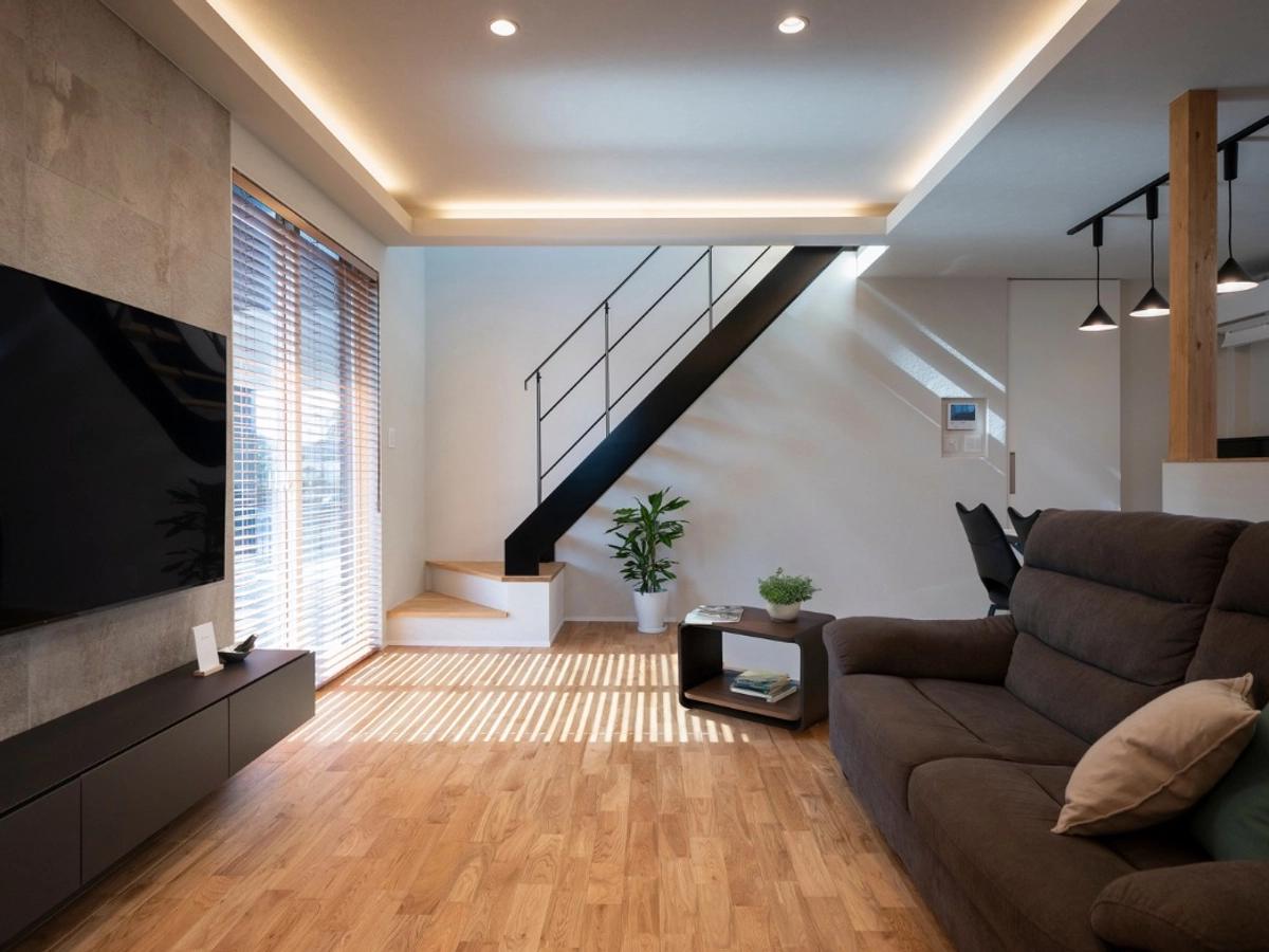 間接照明でライティングされたおしゃれなリビング