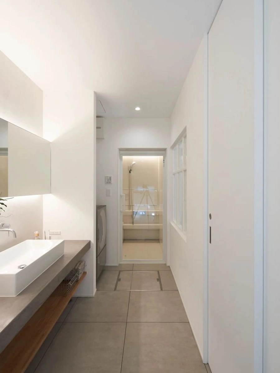 一直線に配置された洗面脱衣所