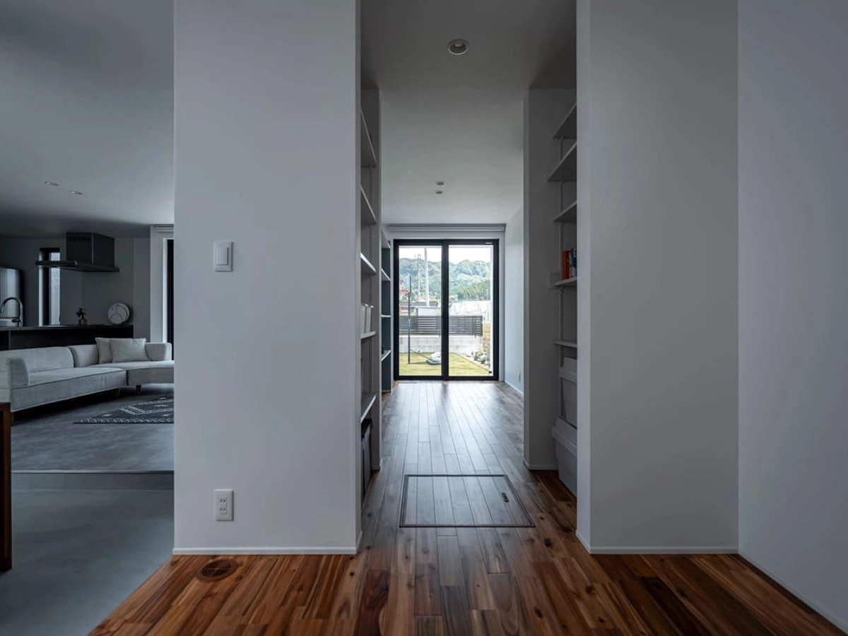 子ども部屋とフリースペースを結ぶ廊下