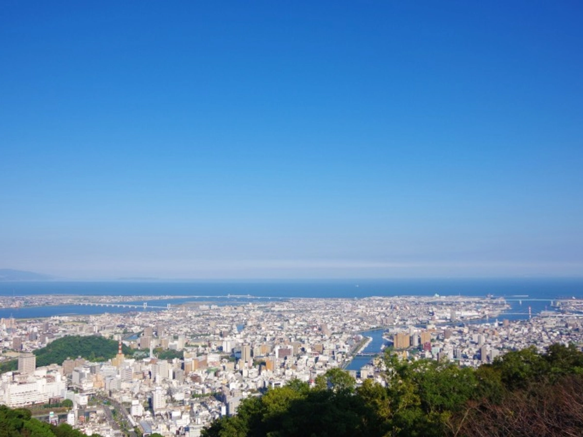【徳島県】眉山公園から徳島市街・淡路島・沼島方面を望む