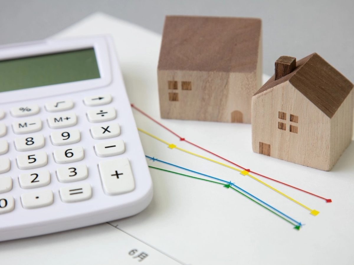 住宅模型とグラフ