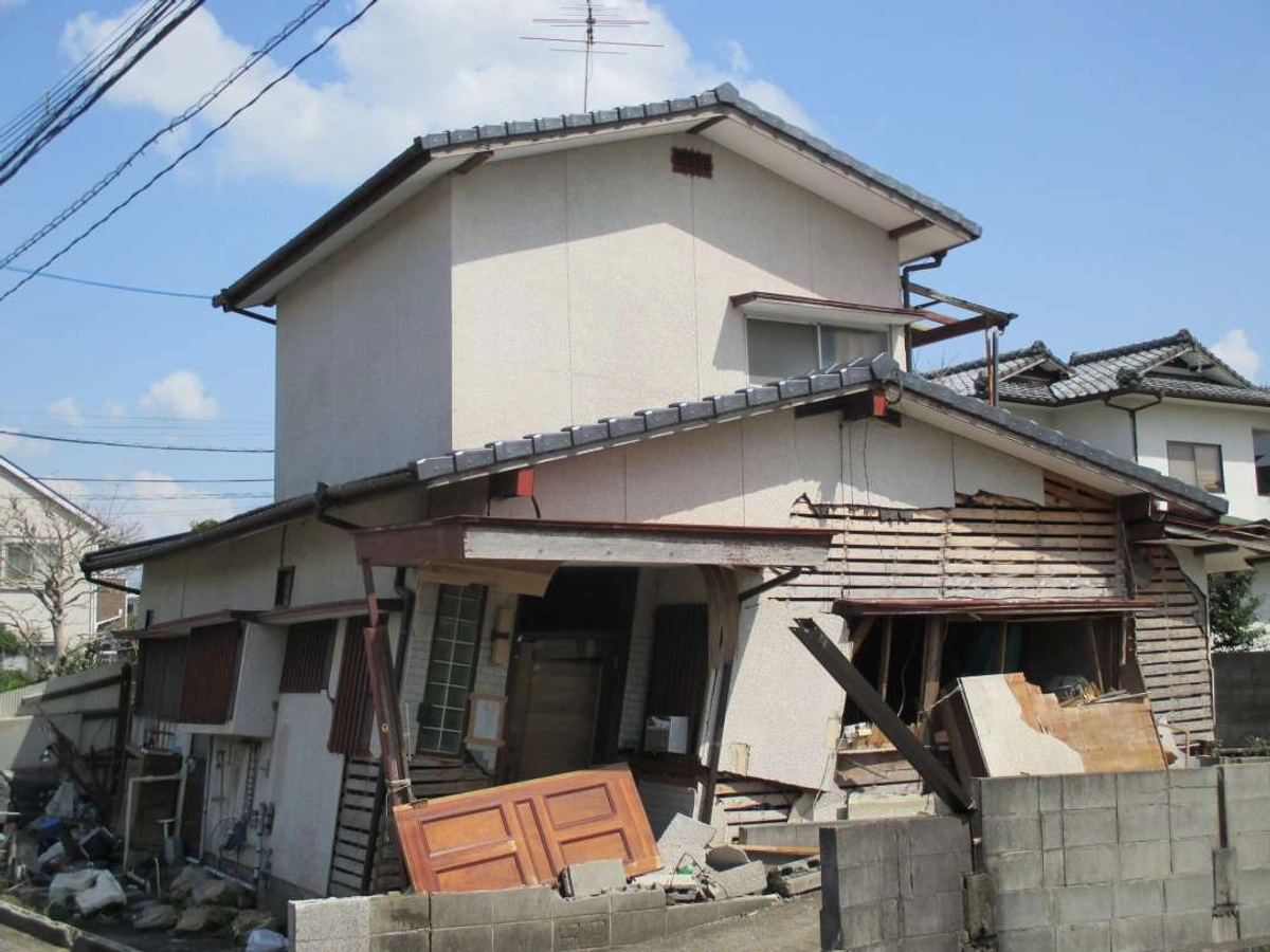 平成28年熊本地震で壊れた民家