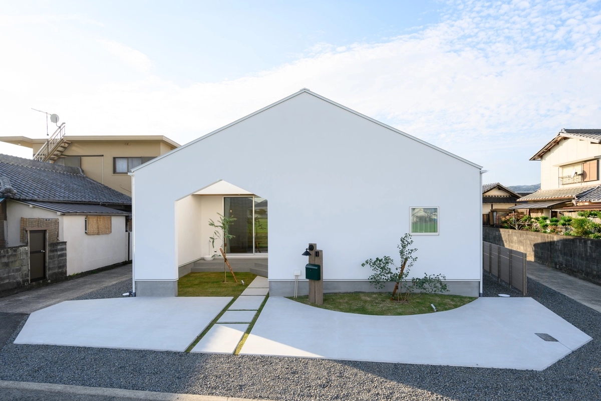 審査員特別賞  木藤 阿由子 賞「囲み庭のある家」