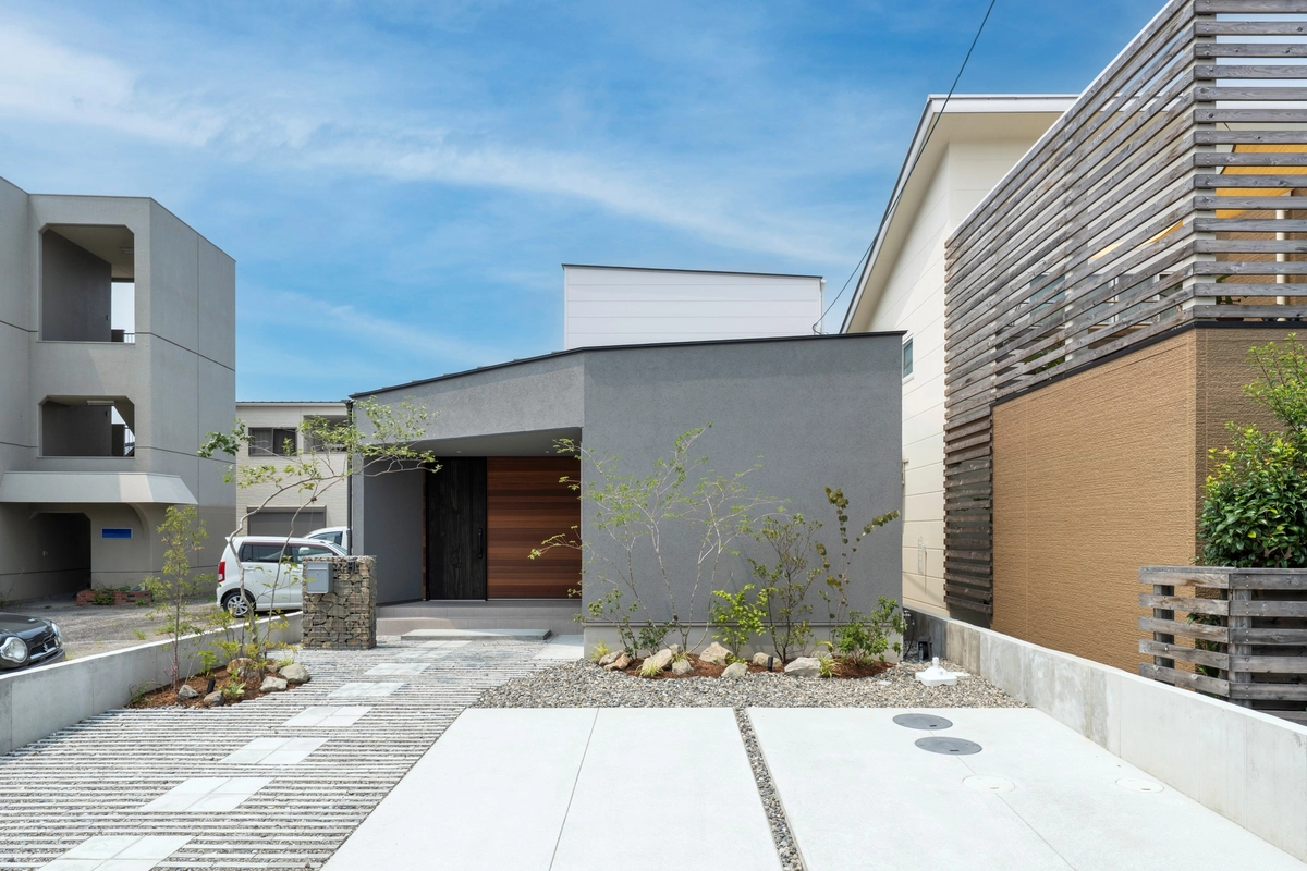 ビルダー賞「多層な光と居場所がつなぐ暮らし」