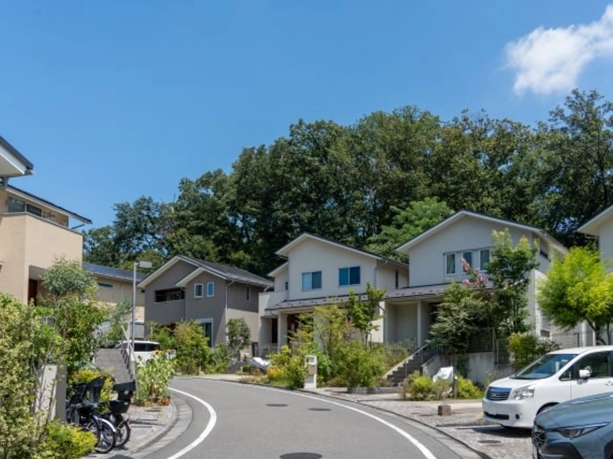 戸建住宅と青空