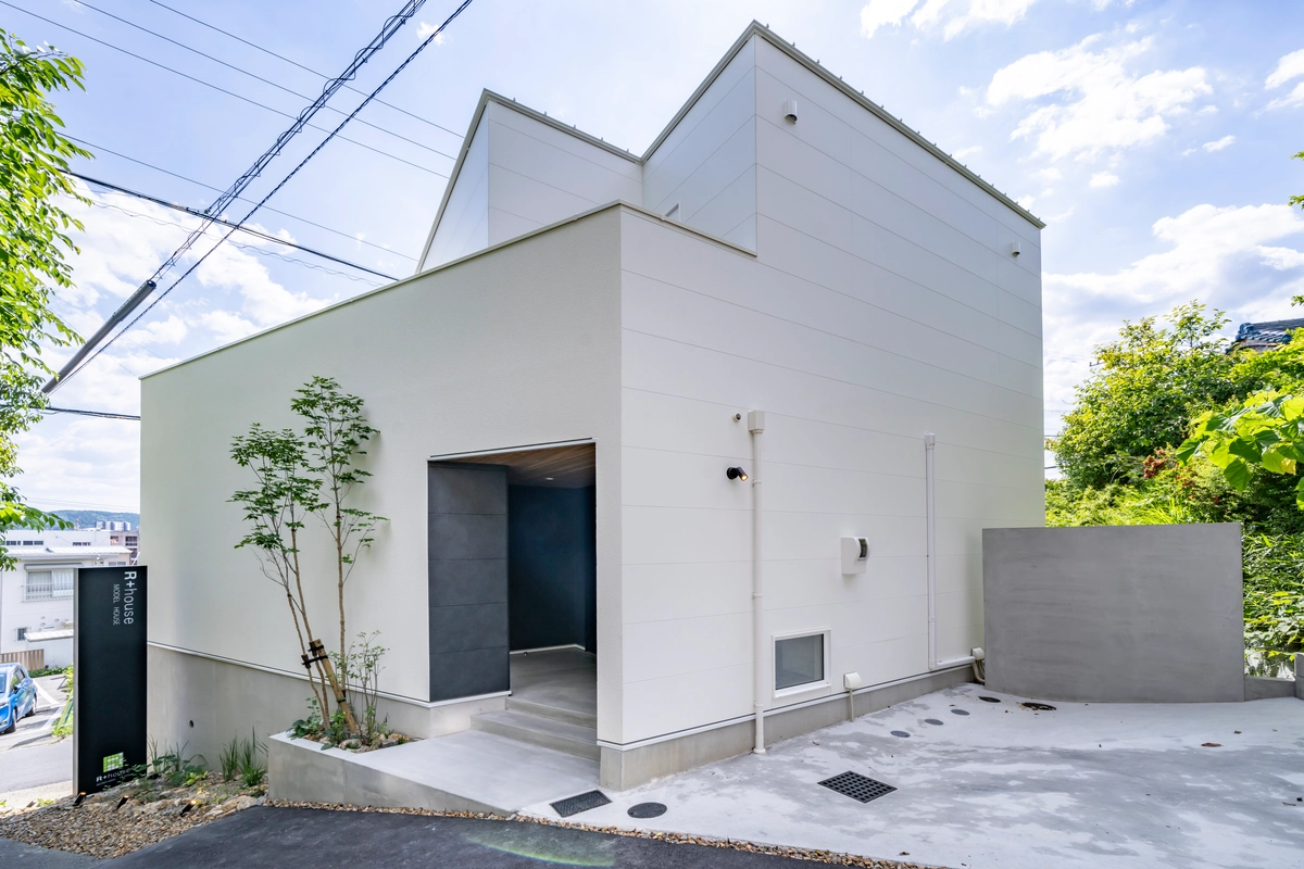 【多治見市弁天町】中庭のあるおうち