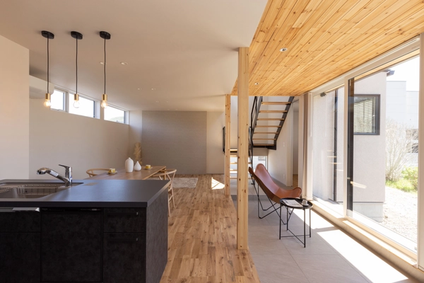 土間と畳と暮らす平屋