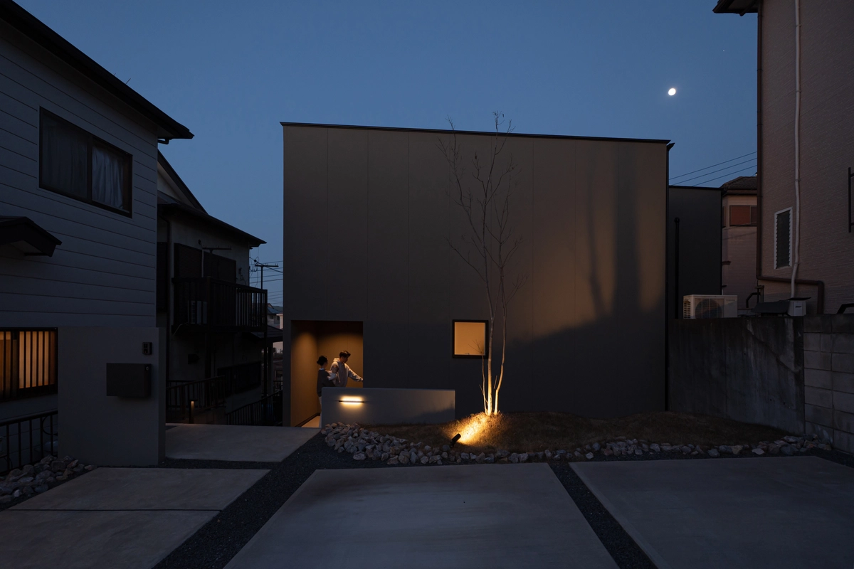 【八千代市】新築完成見学会〜月明かりと中庭を愉しむ住まい〜