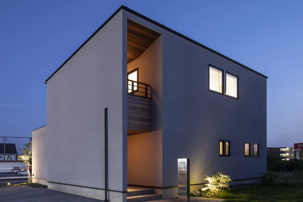 夜に映える、洗練された住まいを体感 ナイト見学会