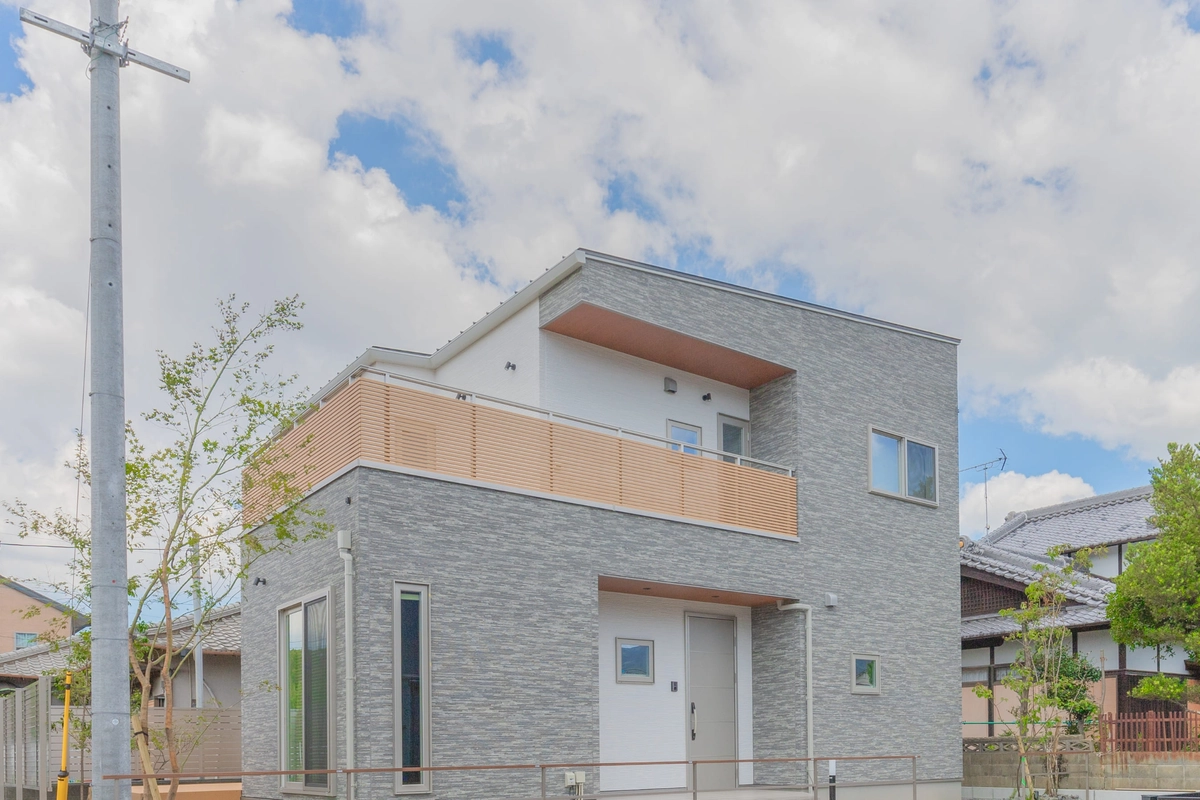 【糟屋郡宇美町】オープンバルコニーのある家