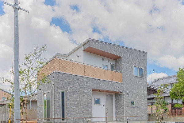 【糟屋郡宇美町】オープンバルコニーのある家