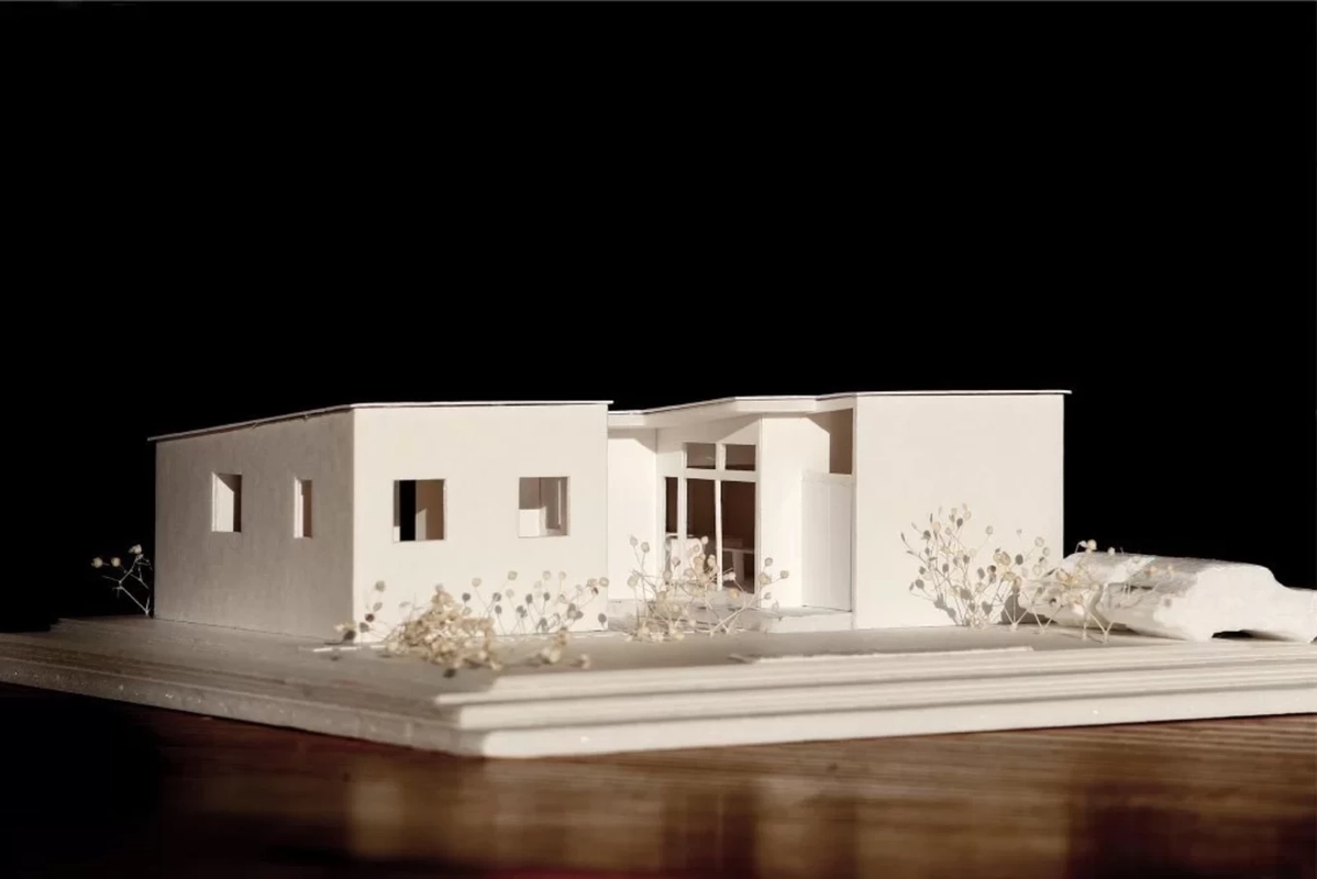 【江津市】中庭を囲む平屋