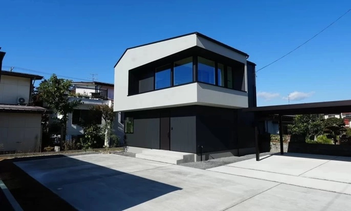 【天童市】太陽と雲と桜の家