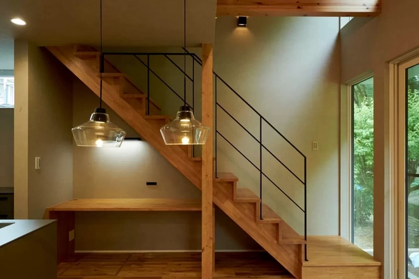 【八王子市】テラスと坪庭がある家