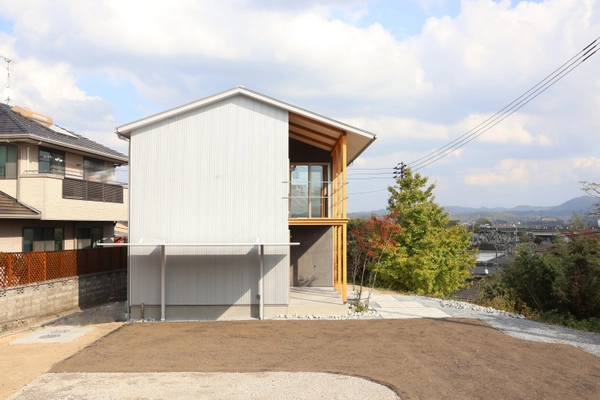 のびやかな開放感に友人を招きたくなる家