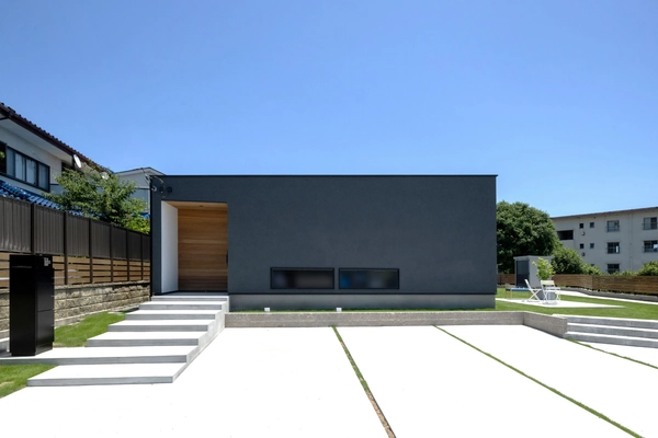 27坪で叶える コの字カウンターキッチンのある家。見学会