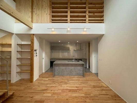 【大分市】馴染みの外観、驚きの内観。街並みと私生活が美しく響き合う家。見学会