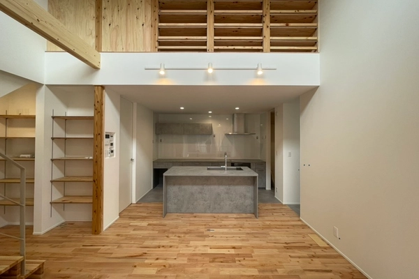 【大分市】馴染みの外観、驚きの内観。街並みと私生活が美しく響き合う家。見学会