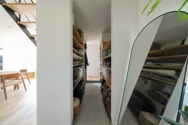 隅切りの家の収納スペース