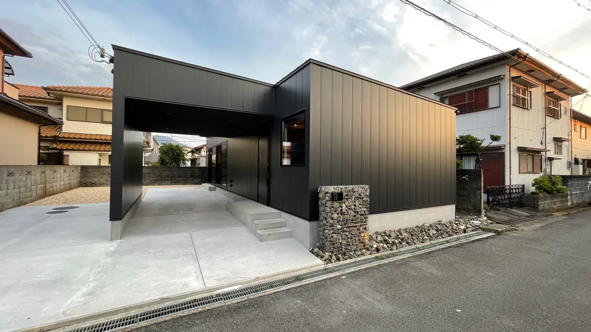 大人のための平屋 事例トップ画像