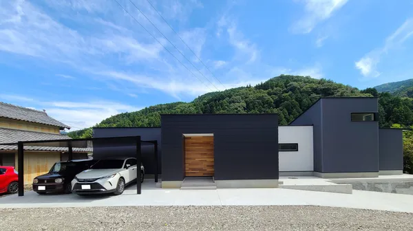 ゆとりと遊びのある平屋の事例トップ画像