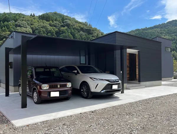 ゆとりと遊びのある平屋の外観