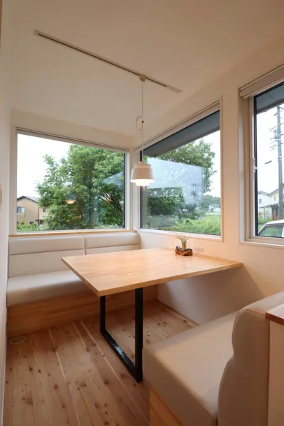 自然素材をふんだんに使った ライフワークを満喫できる家のワークスペース