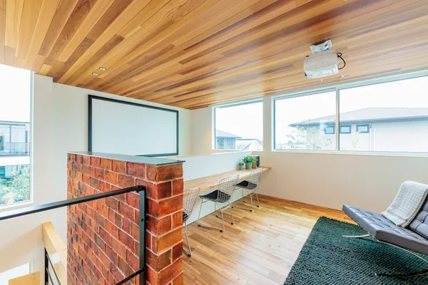 心躍る日々と安らぎを包む家のワークスペース・フリースペース