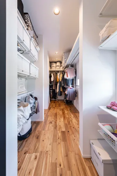 まるで平屋 家事と育児をサポートしてくれるお家のクローゼット・収納スペース