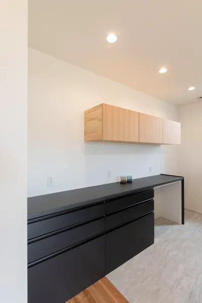 光と風が巡る温もりの平屋のキッチン