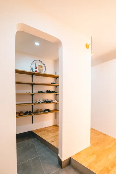 帰りたくなる平屋の家の玄関・クローゼット