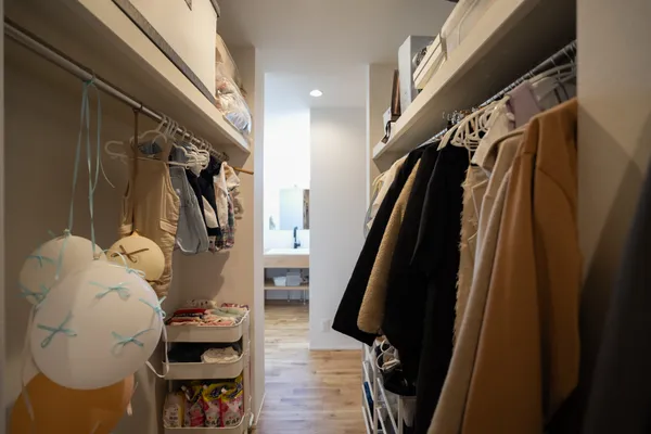 隅切りの家のクローゼット