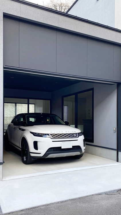 大好きなクルマと共に暮らす家のガレージハウス・車庫