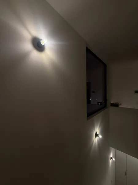 光を整えた、2階リビングの住まいの照明