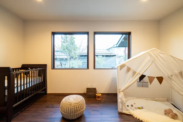 四季と暮らす平屋の子供部屋