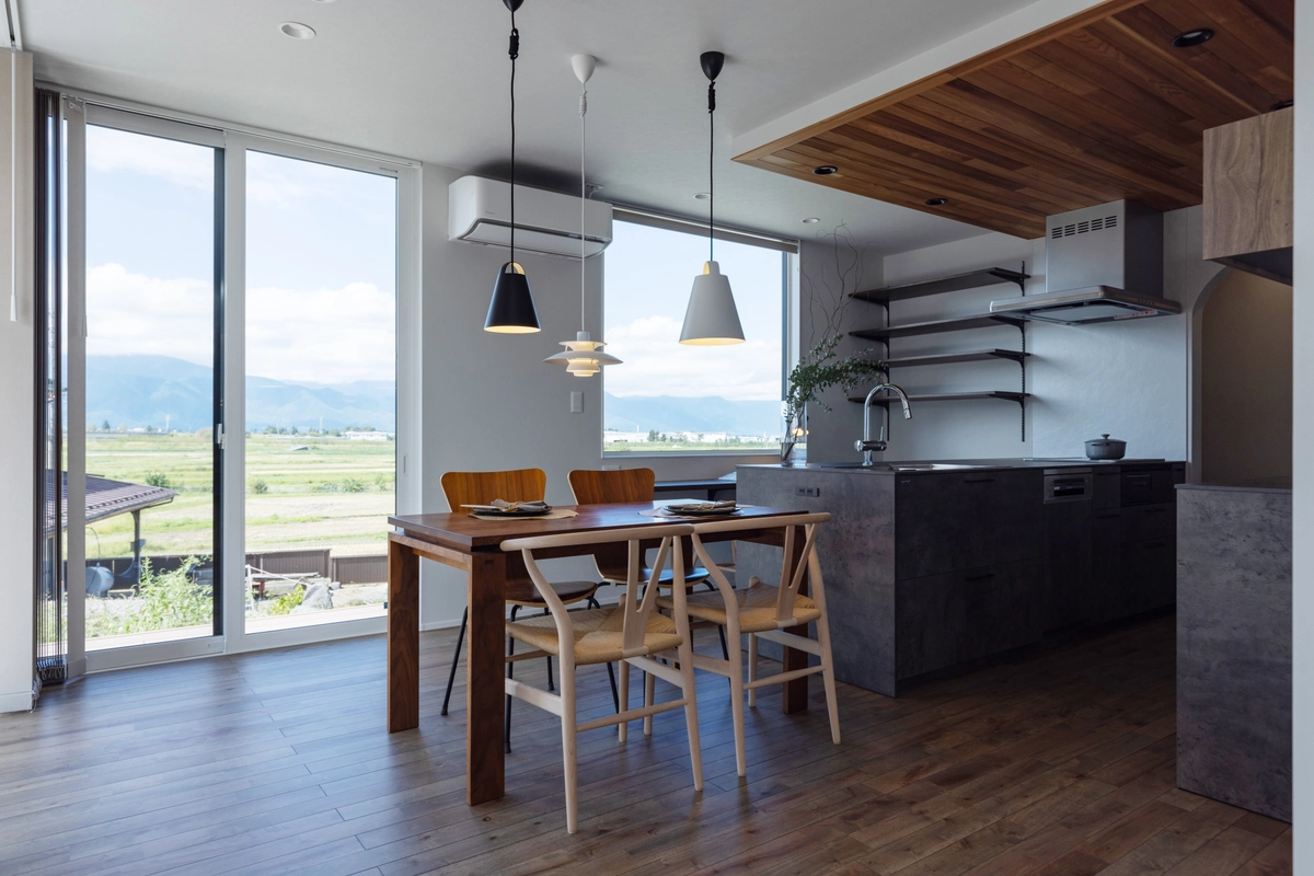 高台にある景色を一望する家 サブ画像 右