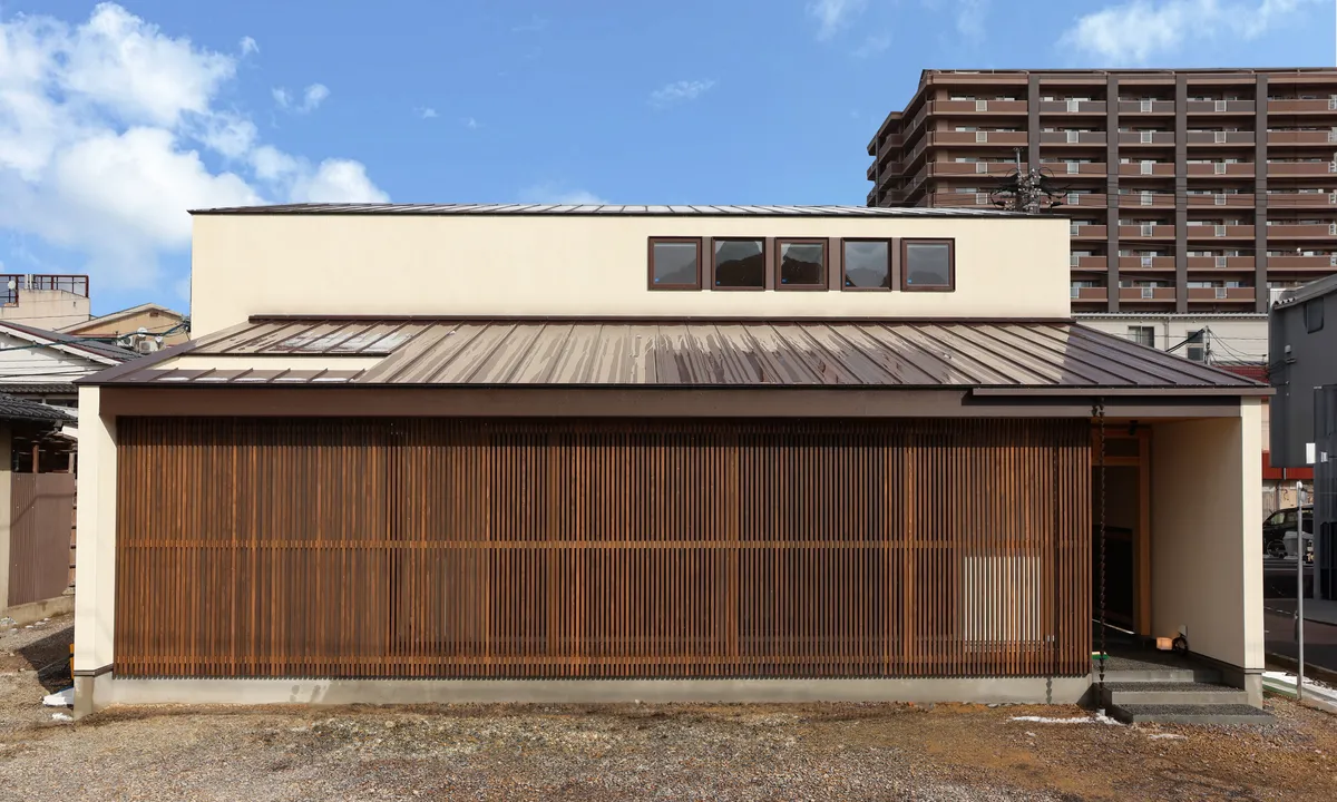 素材を生かす、店舗併用住宅 事例トップ画像