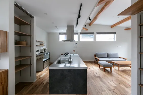 シンプルなデザインに暮らす平屋のキッチン