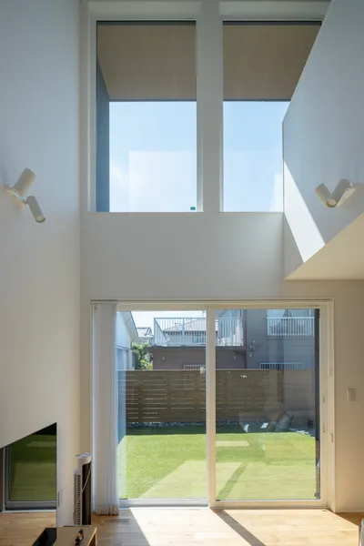 憧れと希望を詰めこんだ この家で始まる暮らしの吹き抜け