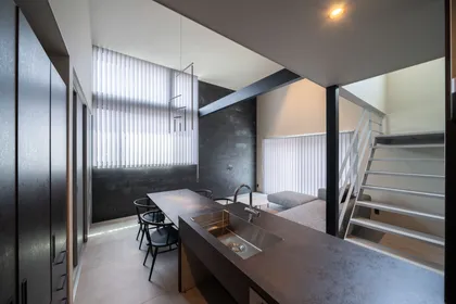 Public to Private HOUSE サブ画像 右