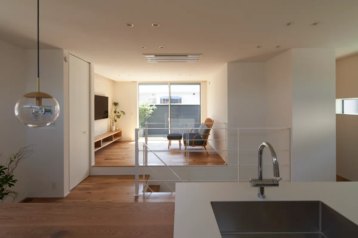 無駄をそぎ落としたシンプルでミニマルなお家 事例トップ画像