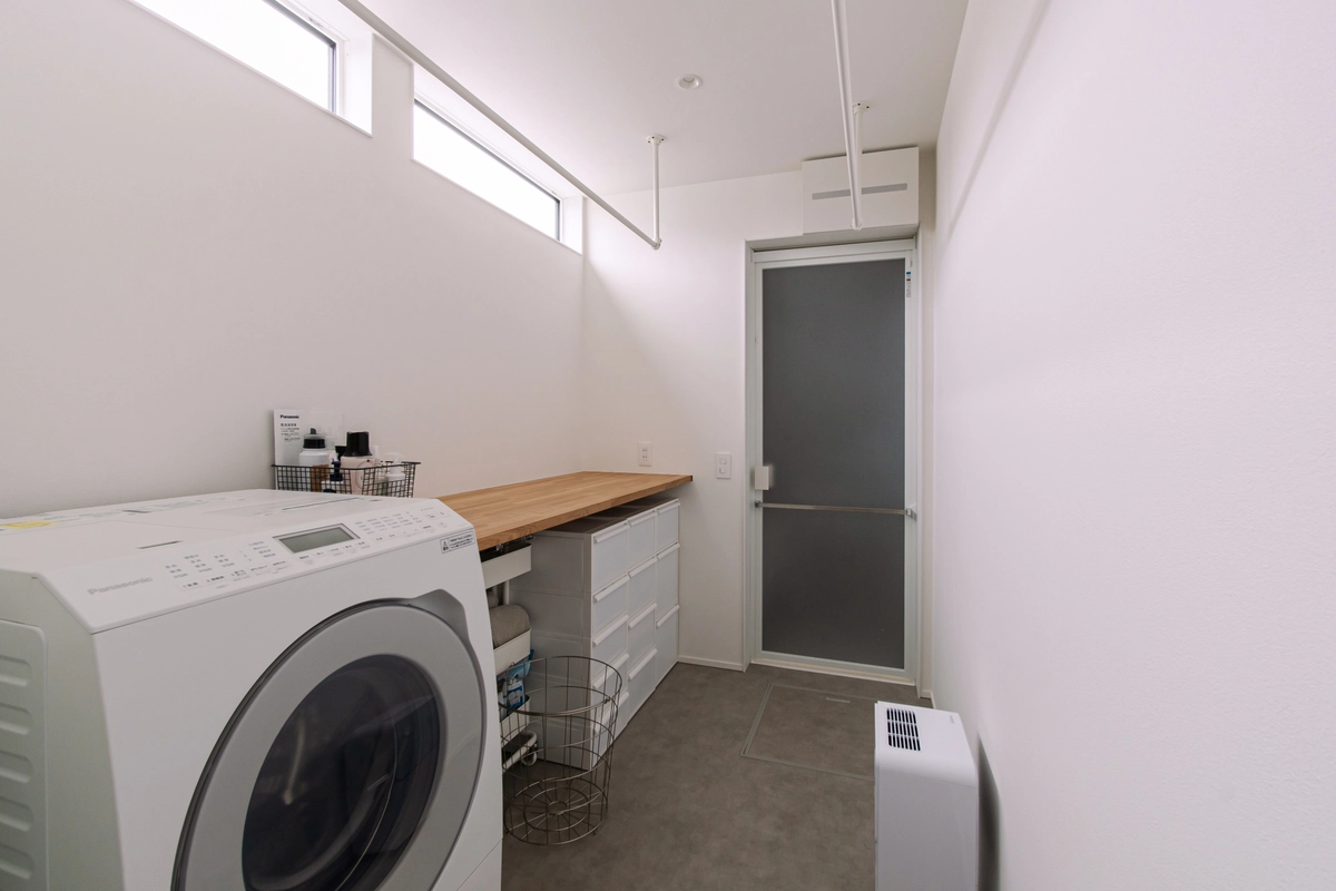 見え隠れを楽しむ家の家事スペース